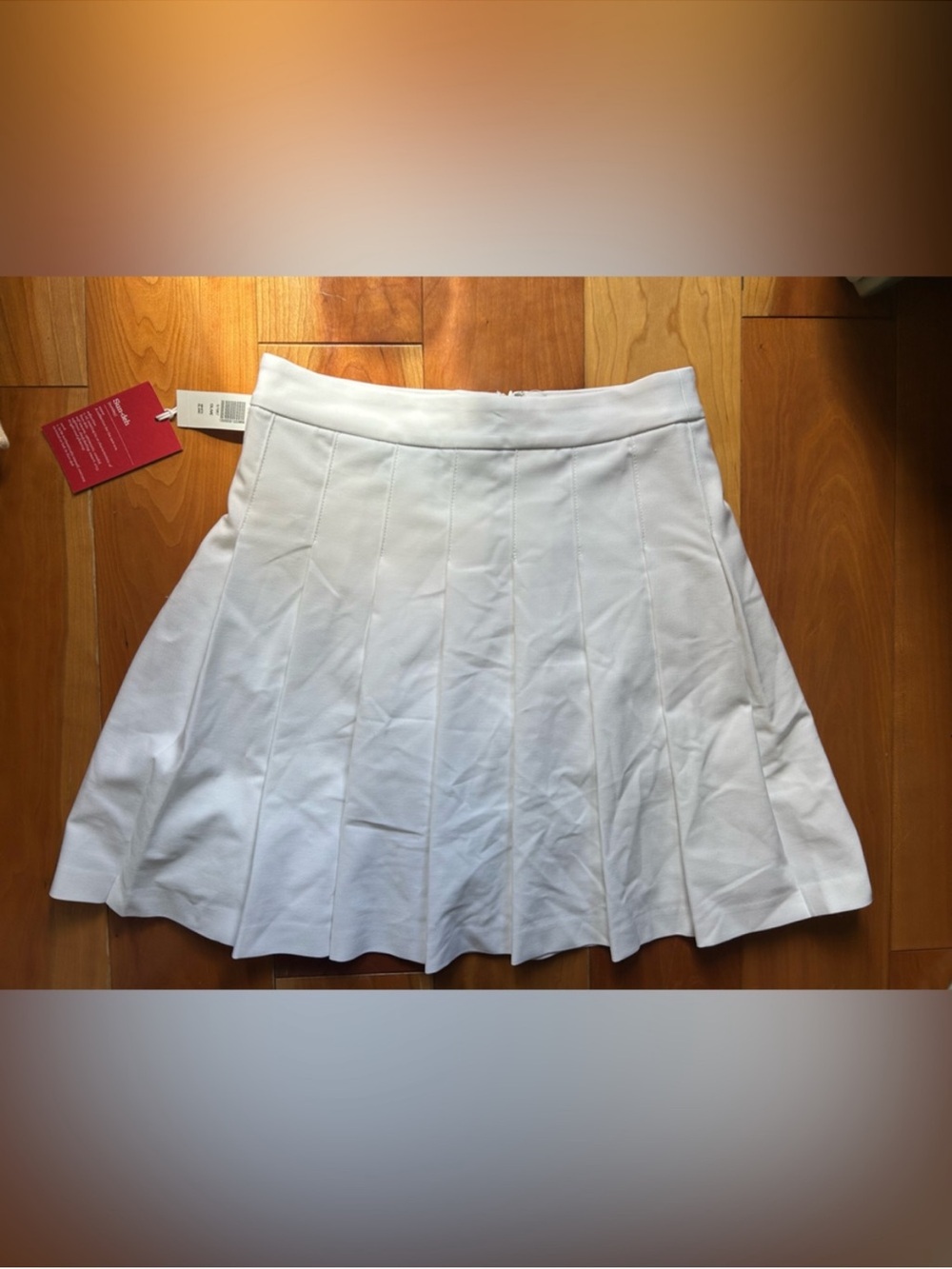 Aritzia Sunday Best White Pleated Olive Skirt